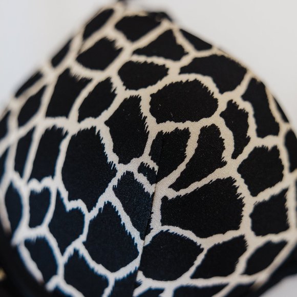 Victoria's Secret Bikini Top Size 32c - Picture 2 of 5